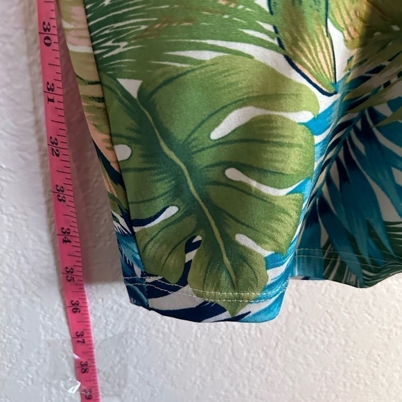Privy Tropical Floral Print with Tie Front Body Con dress in blues & greens-XS - Picture 8 of 13